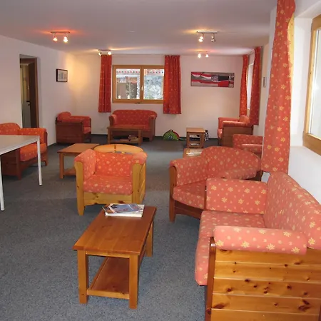 Attelas Nend199 In And Out Appartamento Nendaz